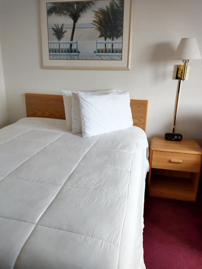 Sauk River Inn & Suites, A Travelodge By Wyndham Sauk Centre Экстерьер фото