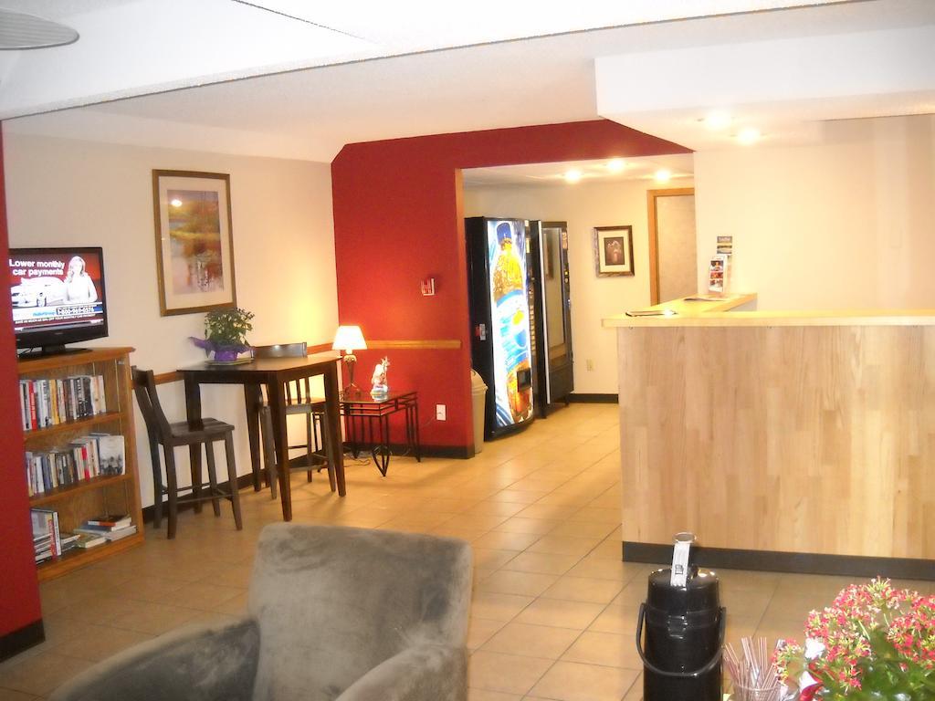 Sauk River Inn & Suites, A Travelodge By Wyndham Sauk Centre Экстерьер фото